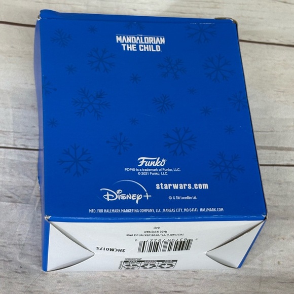 Hallmark Ornaments Funko Pop Star Wars Mandalorian The Child Christmas Ornament - Picture 5 of 11